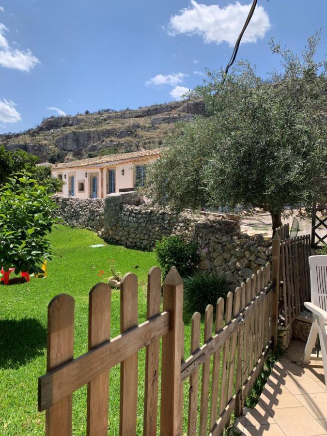 Masseria Santacatrini Melilli Eksteriør bilde
